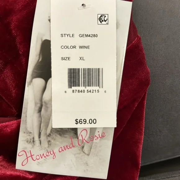 Formal gown. Niece purchased for homecoming and never wore it. - Picture 4 of 4